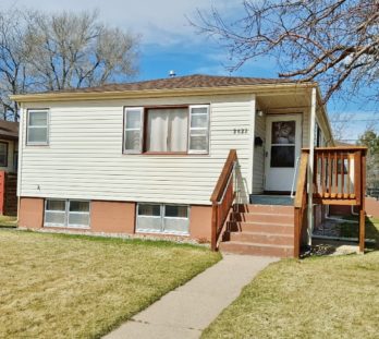 2622 E. 11th Street
