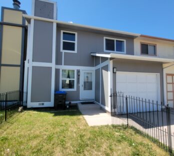 1827 Bluegrass Circle