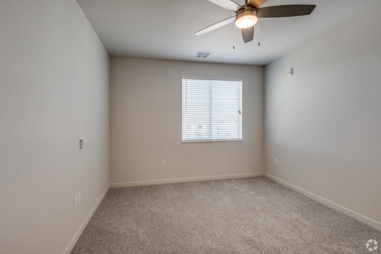 Saddle Ridge Apartments Crown Property Management