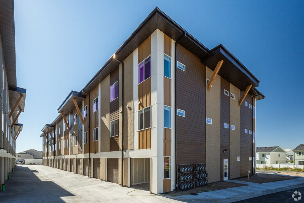 Saddle Ridge Apartments Crown Property Management